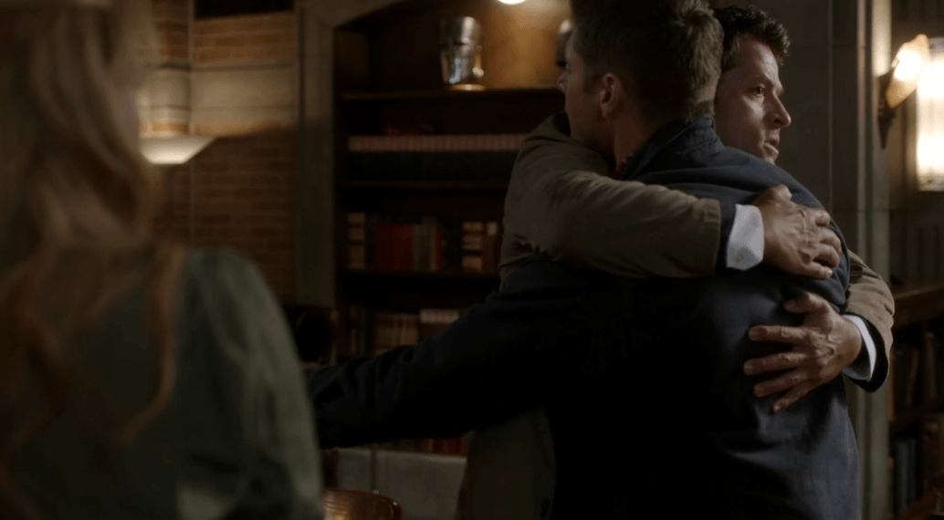 dean-winchester-and-castiel-hug-destiel-bromance-12x01